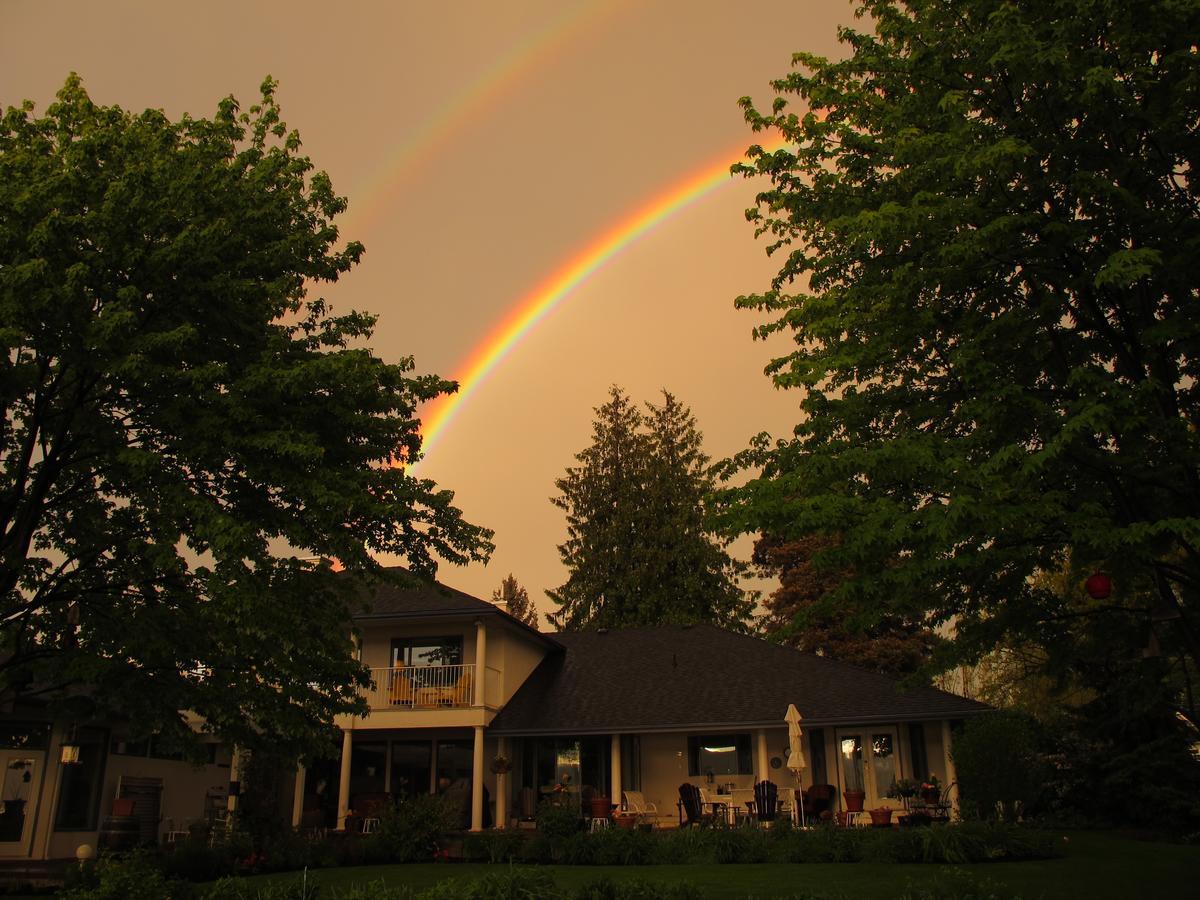 Lakeshore B&B Kelowna Exterior foto