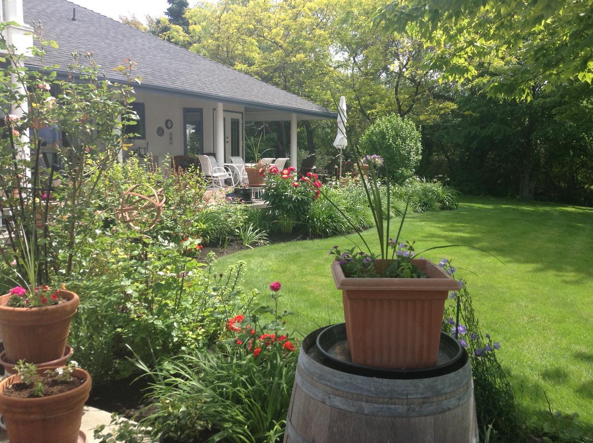 Lakeshore B&B Kelowna Exterior foto