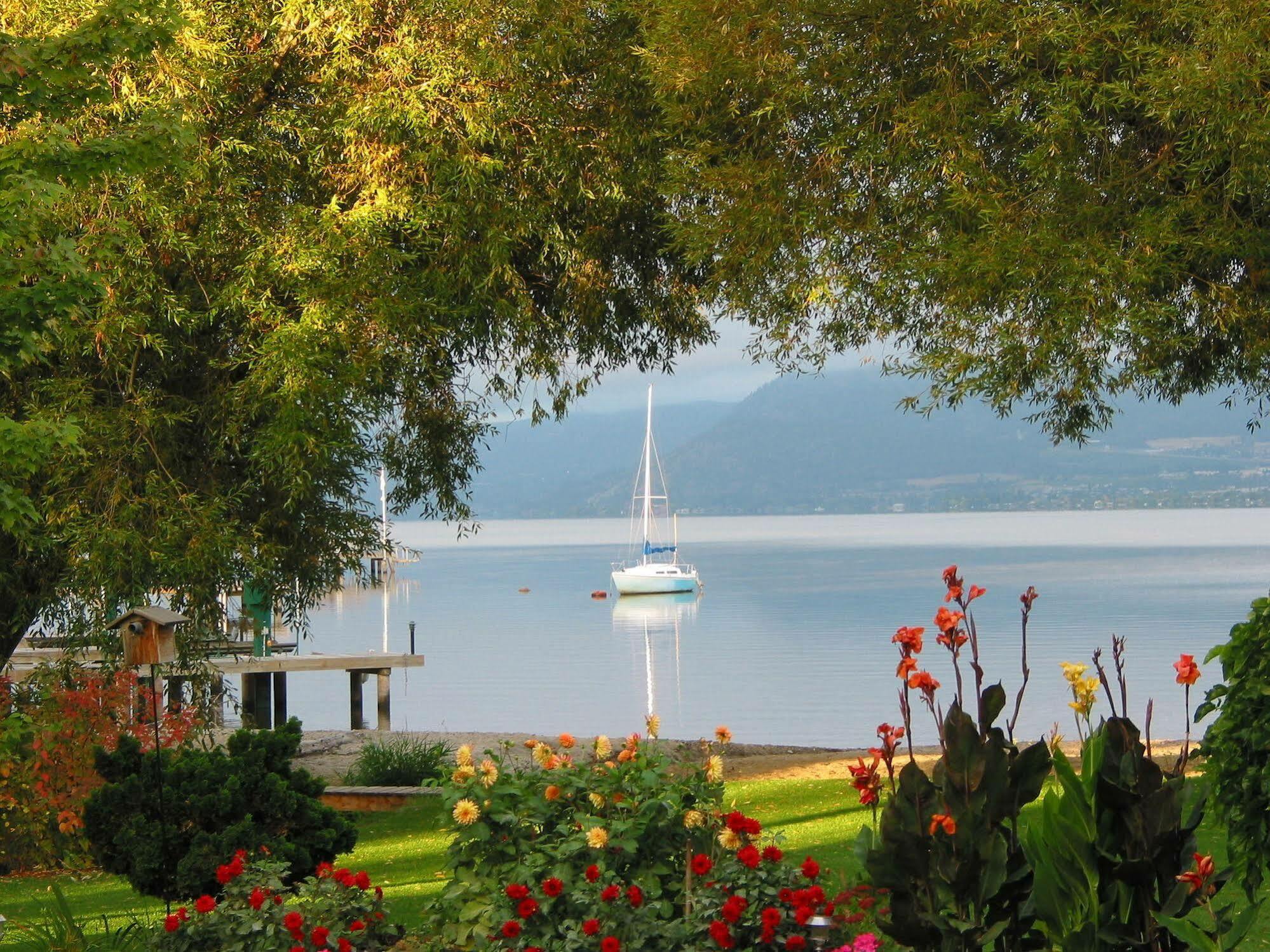 Lakeshore B&B Kelowna Exterior foto