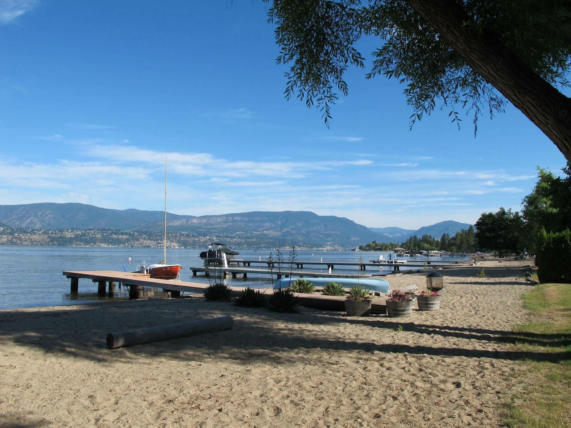 Lakeshore B&B Kelowna Exterior foto